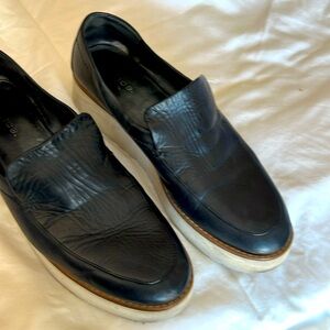 Vince black soft leather so comfortable shoes the best shoe